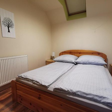 Galery Apartman Gyula Exterior foto